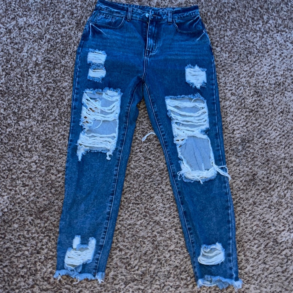 Ripped Boyfriend jeans from shein